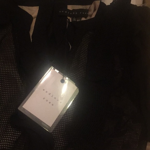 * sold* Endless Rose ruffle romper - Picture 4 of 7